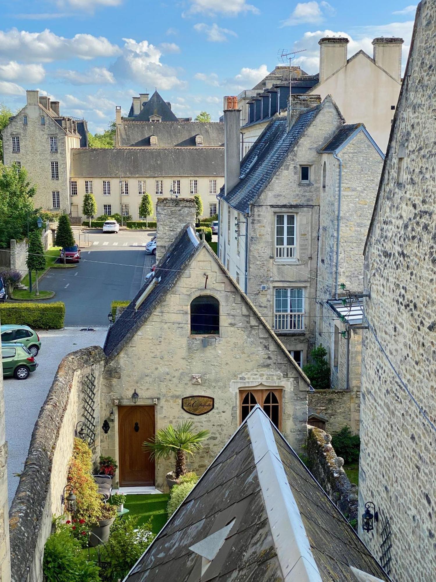Le Clos De La Chapelle Bayeux Eksteriør billede